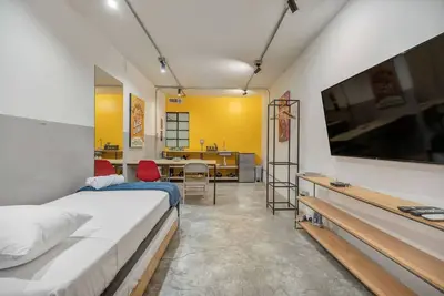 Image de Cozy Manila Apartment with kitchenette & fast WiFi