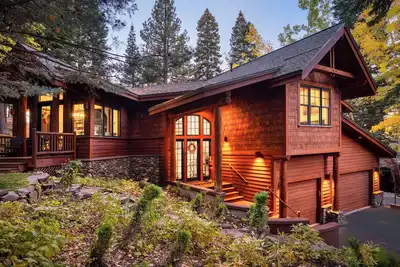 Image de Dog-Friendly Secluded Northstar Home with Forest Views!