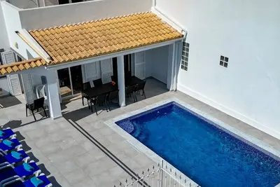 Image de #248 Villa Loureira 54 by Home Holidays