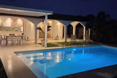 Image de Superbe Villa en Guadeloupe : Piscine, Jardin Tropical, 3 Chambres Confortables