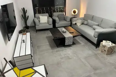 Image de Cozy 2-Bedroom Apartment with Stylish Décor, Ac & WiFi in Vibrant Dakar