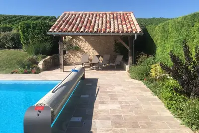 Charming 2-bedroom cottage in Le Verdier with Ac, WiFi