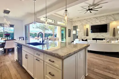 Image de Paradise Island: Luxury Villa with Panoramic Views and Clubhouse Access. . managed by Greenday!