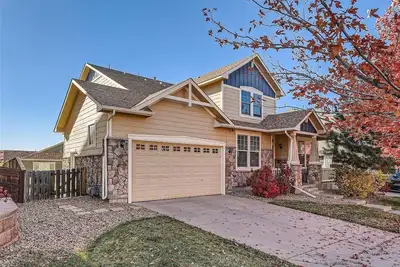 Image de Comfortable and Spacious Stay in Aurora - 4 Bedrooms - Family & Work-Friendly