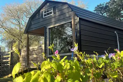 Image de Private Modern Barn Stay on 2. 5 acres