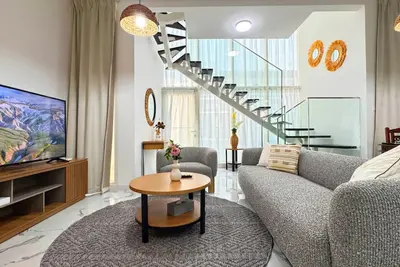 Image de Refined 2br Escape w/ Pool & Parking - Masdar