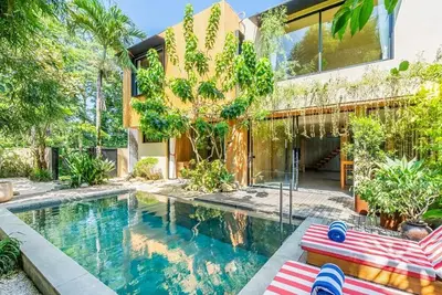 Image de Suweta Villa - Trois Chambres Villa, Couchages 6