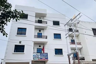 Image de Spacious 9-bedroom apartment in phenomenal Varanasi with Ac