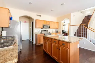 Image de Spacious 5-bedroom house with Ac and WiFi in charming Peoria