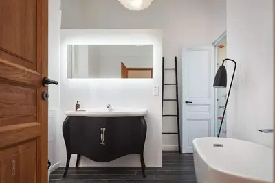 Image de Luxury holiday apartment overlooking Monaco, panoramic views, gorgeous furniture