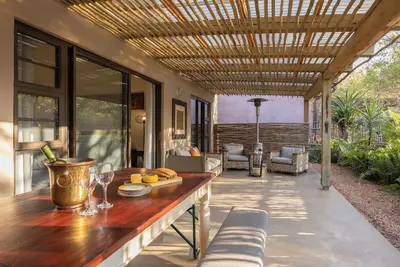 Image de Securely located vacation home on a wildlife estate