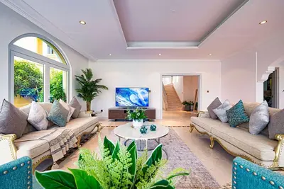 Image de Spacious 7-bedroom villa with Ac and WiFi in welcoming Dubai