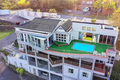 Image de Ideal Family Holiday Home / 8-bedroom house in Ramsgate with calming sea views