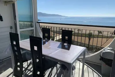 Image de AwayDays | Minimal Apartment with Incredible Views