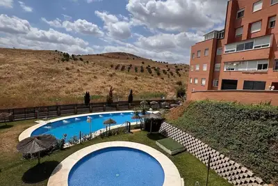 Image de Apartment with swimming pool, free parking and air conditioning 10 min from Seville