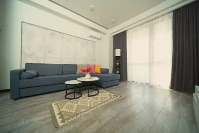 Image de Modern & Comfortable 1-bedroom Apartment on Yez. Kokhbatsi by Sweet Home