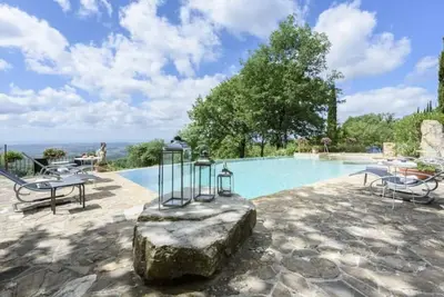Image de Private villa in the heart of chianti with view of siena
