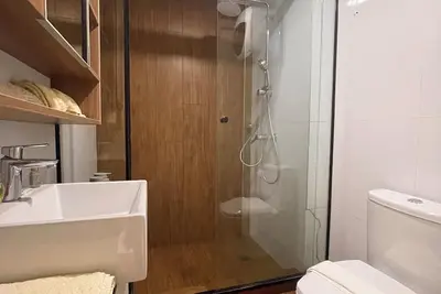 Image de Charming 1-bedroom apartment with Ac in Equipetrol