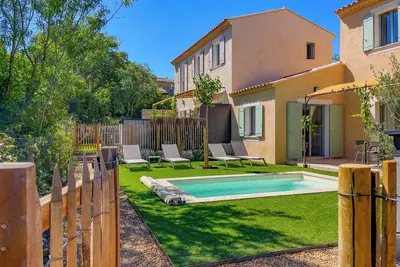 Image de Villa Mathilde, une villa 3 étoiles au cœur de Goult et de la Provence