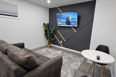 Image de Modern 2bdr Suite near Yqr Airport Regina, Full Kitchen, Free Parking & Wi-Fi