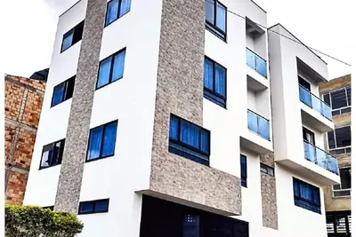 Image de 5 minutes from the main park! Studio apartment ideal for small families