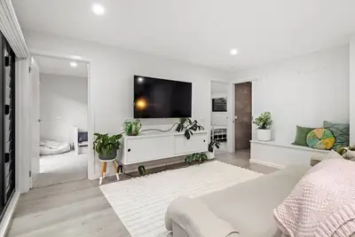 Image de Ocean Side Retreat with Pool