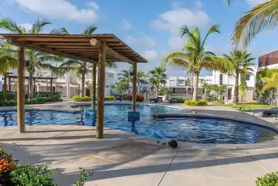 Image de House in gated community with pool and grills - Almarena 1438