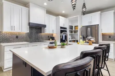 Image de Atv Parking, Sleeps 14! Private Spa