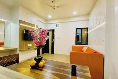 Image de Saifuddin & Sons Modern Heaven