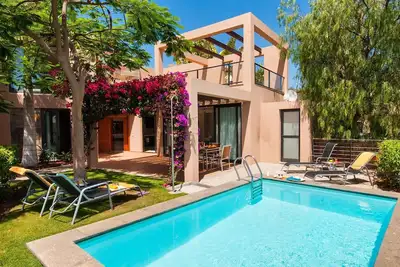 Image de Villa Salobre Terraza Uno | Luxury Retreat in Gran Canaria | Private Outdoor Pool | Bbq Facilities | Shaded Outdoor Dining Area | Salobre Golf Resort
