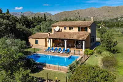 Image de Countryside Villa Ideal For Families, Private Gated Pool & Garden - 5mins drive to Port de Pollenca!