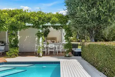 Image de Riverview Cottage - Private Pool + Brand New Spa