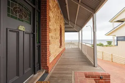 Image de Heritage Luxury Beach Home on the doorstep to Adelaides best beach
