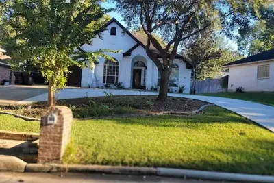 Image de Charming 4-bedroom house in the gated lake community, April Sound!