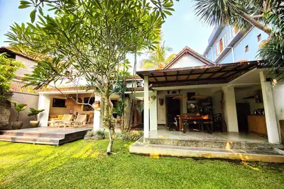 Image de Villa Katak : Élégance Contemporaine et Sérénité Balinaise en plein coeur d'Ubud