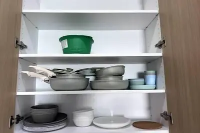 Central location 2 Br Cozy Condo with 2 Parking