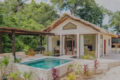 Image de Modern Jungle Villa Onyx w/ Ac, Plunge Pool & Outdoor Fireplace