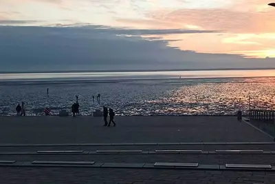 Image de Grønhus by the sea, Apt 1