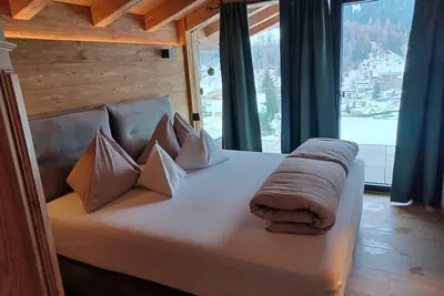 Image de Appartement \"Appartement Gletscherblick\" avec vue sur les montagnes, terrasse privée et Wi-Fi