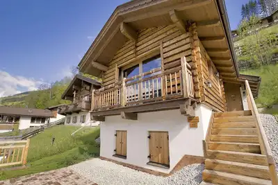 Image de Chalet luxueux avec sauna à Königsleiten