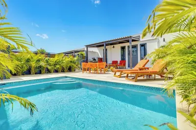 Image de Four Villas private Magnesium Pool, Grill, Dive Rinse Tank, Garden, 3min To Beach N3