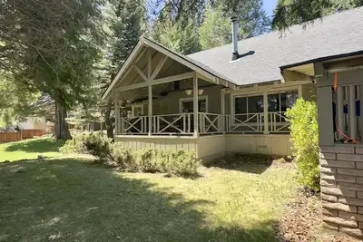 Image de Tucci Two Base camp Mountain or River adventures.