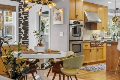 Image de Trailhead Access- Unique Interior-Large Kitchen