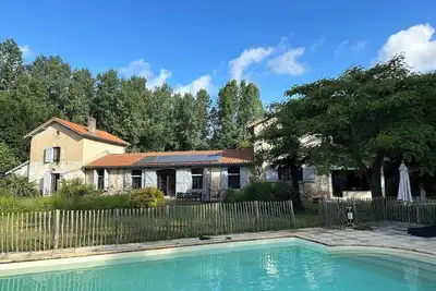 Image de Domaine de l'Isle entre Océan et Pays Basque, Piscine, 15/16 personnes