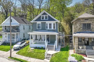 Delta View Retreat | Minutes to Downtown!