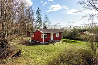 Image de Stunning home near lake Åsnen - includes boat