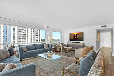Image de Shoreline 1066 | Beach Set Up+Beachfront Gulf Views