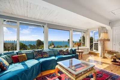 Image de Panoramique-Maison-Vue sur l'océan-Salle de bain privée séparée