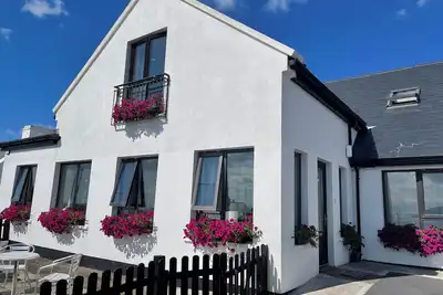 Image de Spacious 5-bedroom house with sea views for up to 12 guests in beautiful Achill