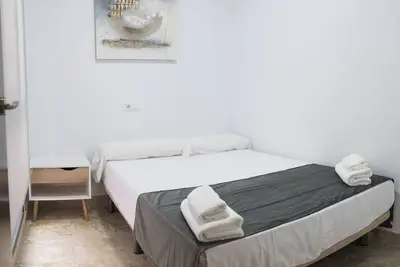 Image de Duplex for groups 3 bdr 2 bth